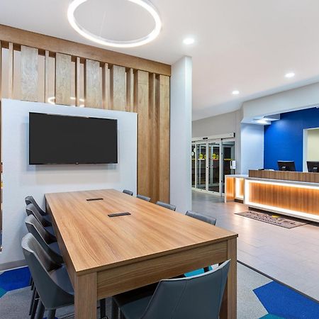 Microtel Inn & Suites Columbus North Ngoại thất bức ảnh