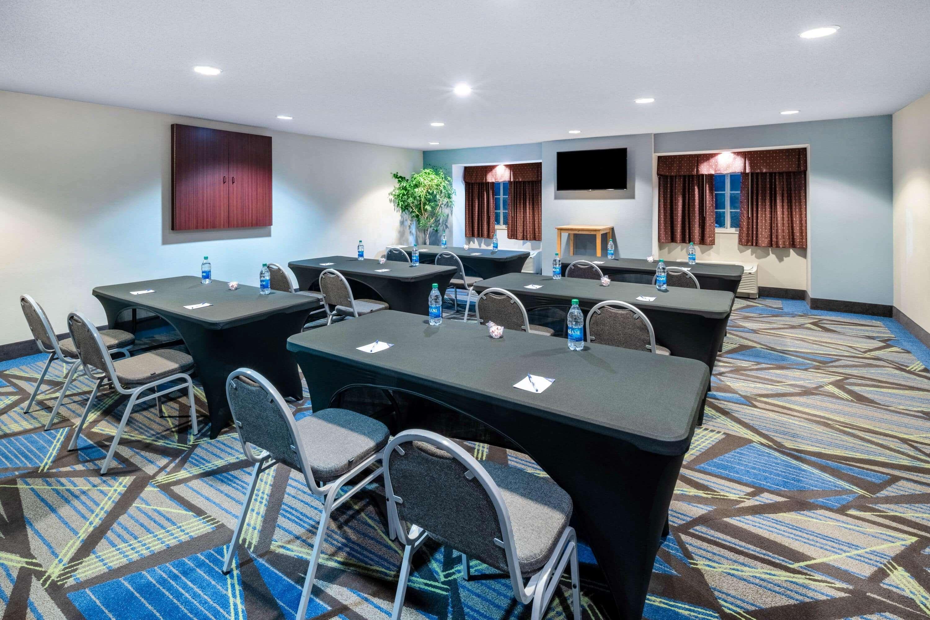 Microtel Inn & Suites Columbus North Ngoại thất bức ảnh