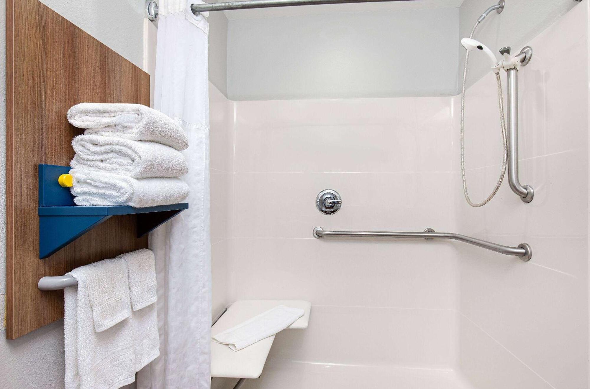 Microtel Inn & Suites Columbus North Ngoại thất bức ảnh