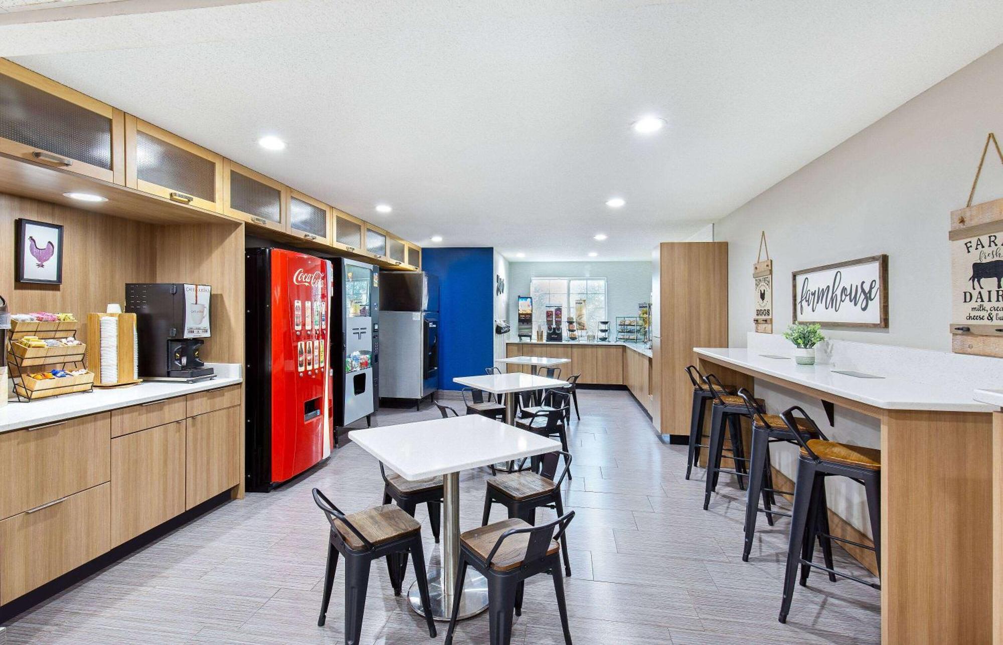 Microtel Inn & Suites Columbus North Ngoại thất bức ảnh